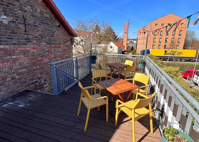 Jaartn - Boardinghouse & 쇼네펠드